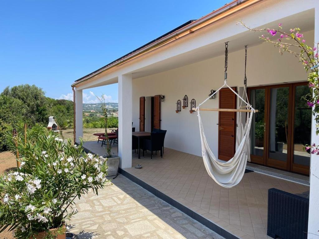 La Piana Holiday House Bassacutena Buitenkant foto