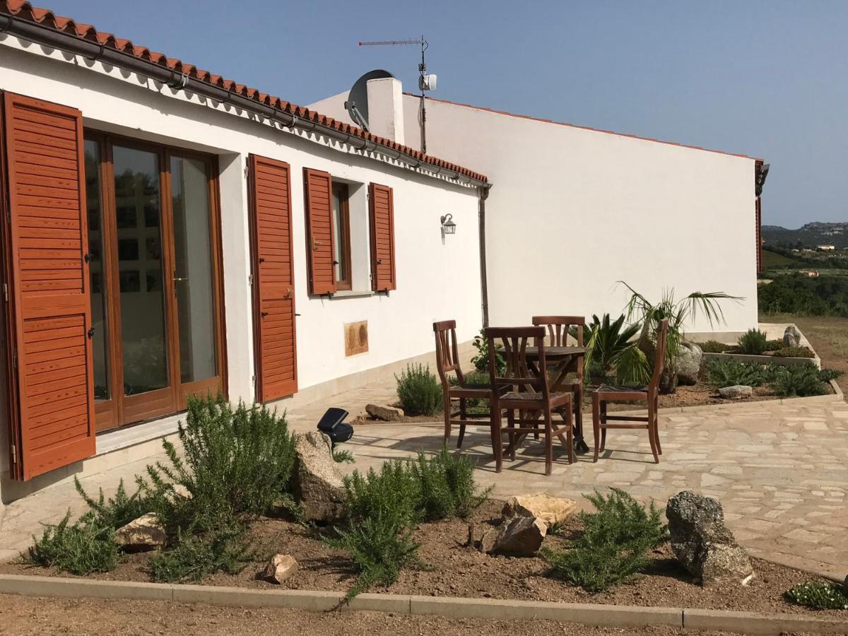 La Piana Holiday House Bassacutena Buitenkant foto